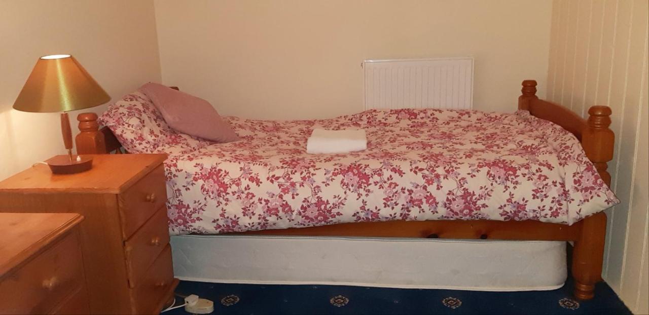 Phoenix Nights Guest House Barrow-in-Furness Exterior foto
