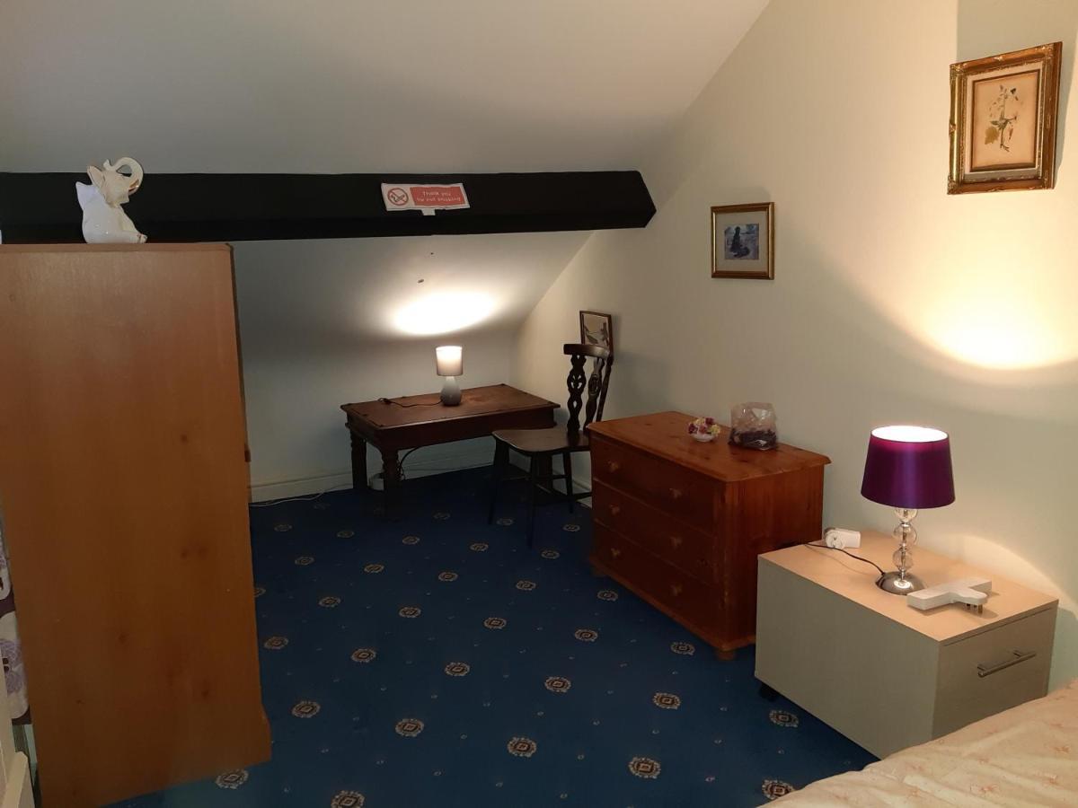 Phoenix Nights Guest House Barrow-in-Furness Exterior foto